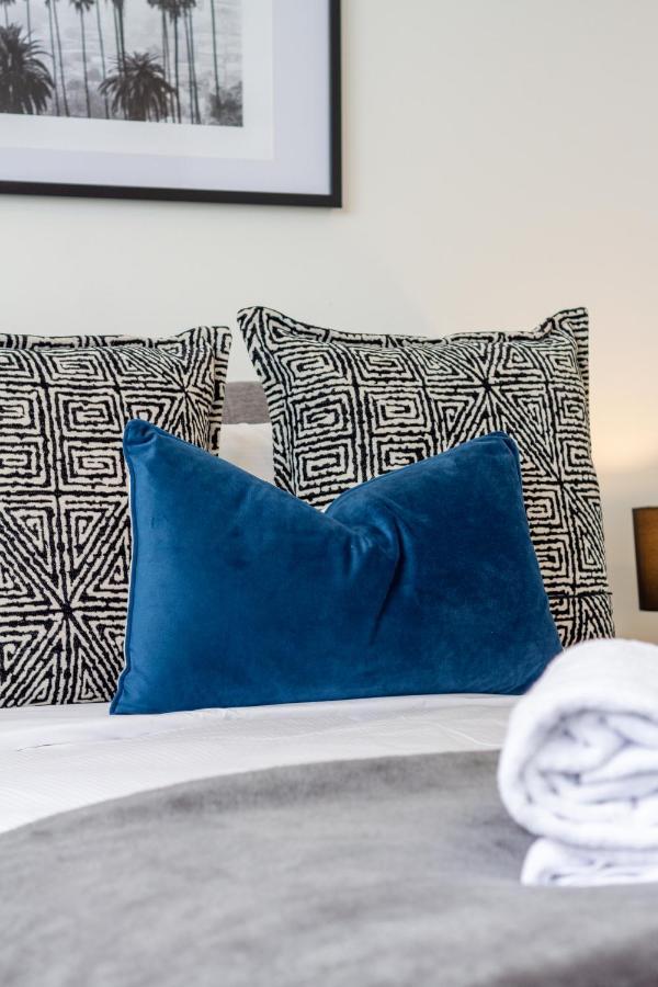 Upper Riccarton Dream - 2 Bed 2 Bath W/Carpark Appartement Christchurch Buitenkant foto