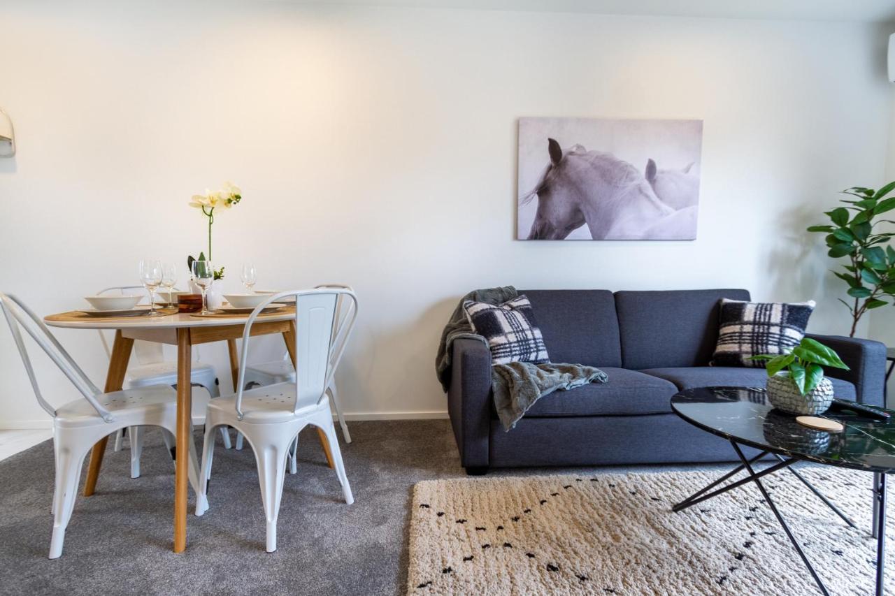 Upper Riccarton Dream - 2 Bed 2 Bath W/Carpark Appartement Christchurch Buitenkant foto